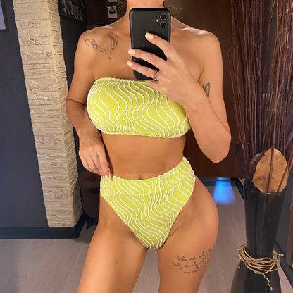 Dvoudílné plavky s nastavitelným zapínáním na zádech