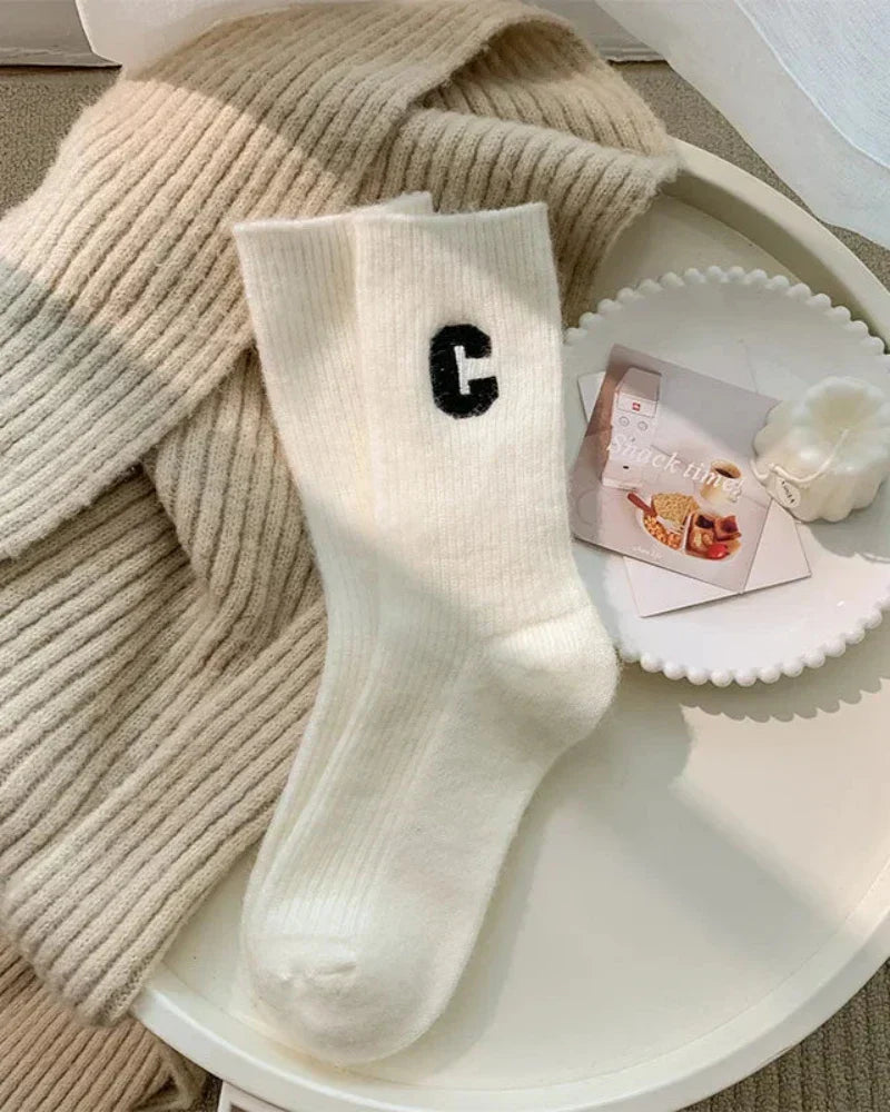 Dlouhé teplé ponožky s výšivkou