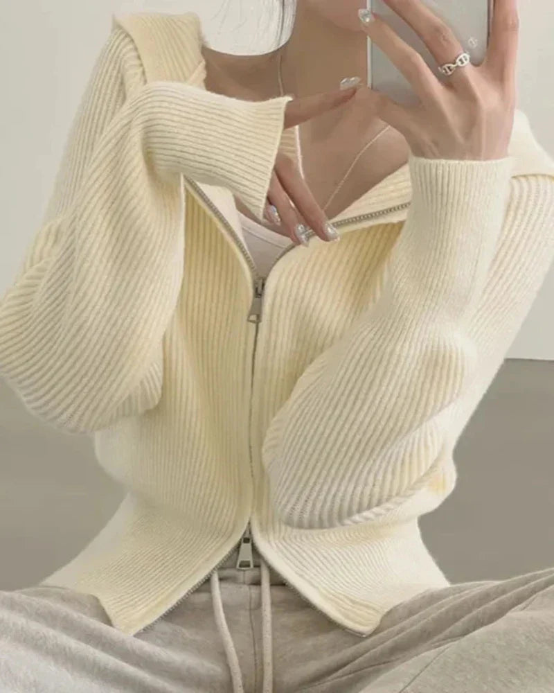 Měkká, žebrovaná mikina s kapucí a zapínáním na zip