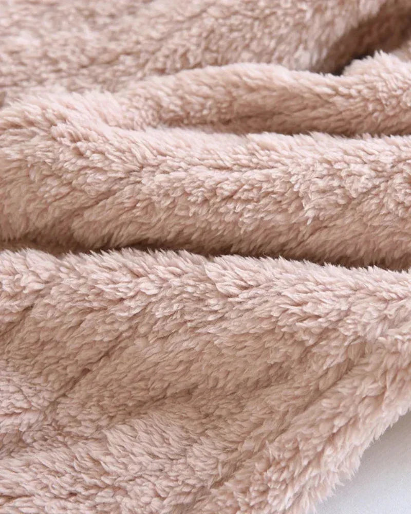 Měkké, nadýchané kalhoty s dlouhými nohavicemi