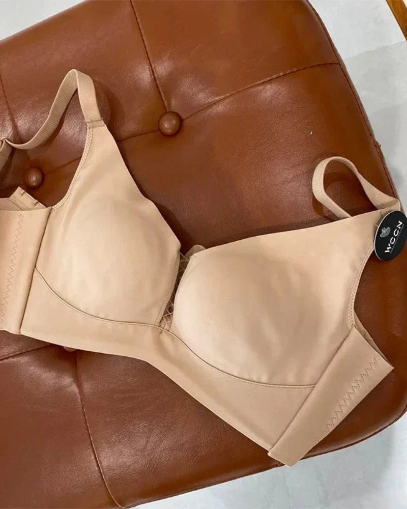 Měkká podprsenka s ozdobnou síťovinou