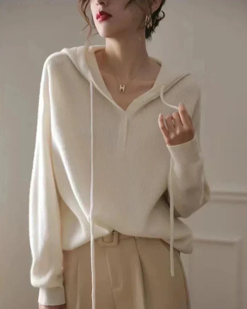 Měkký svetr s kapucí