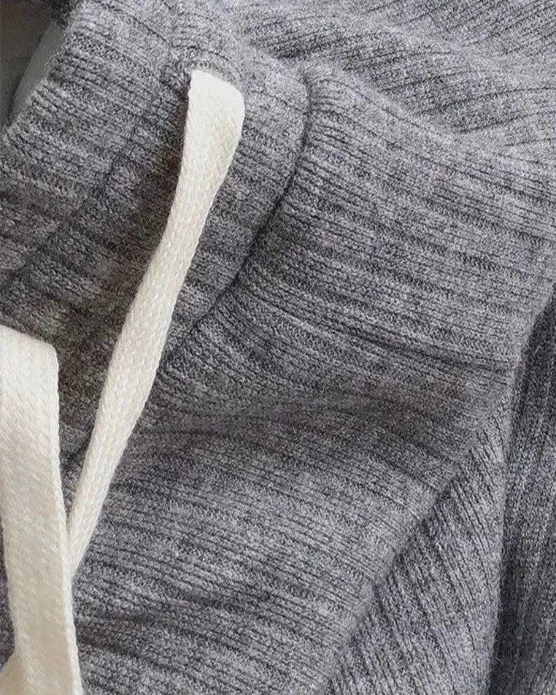 Pohodlné, zateplené tepláky s širokými nohavicemi