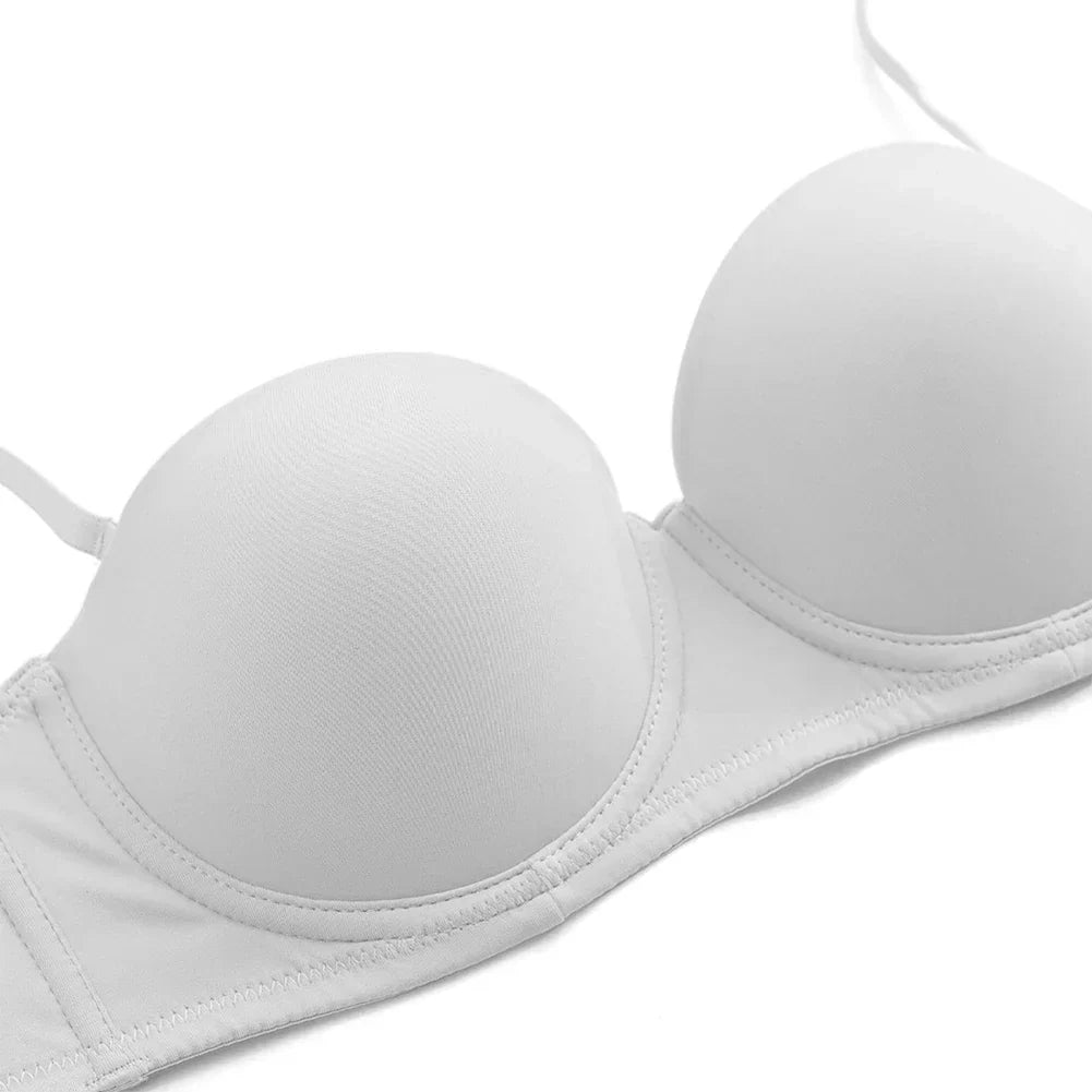 Podprsenka s průhlednými ramínky