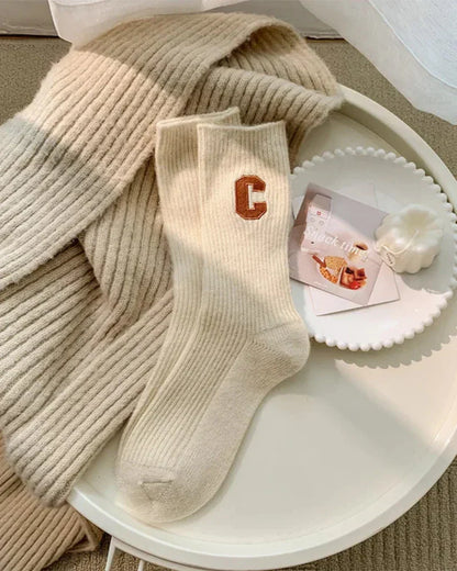 Dlouhé teplé ponožky s výšivkou