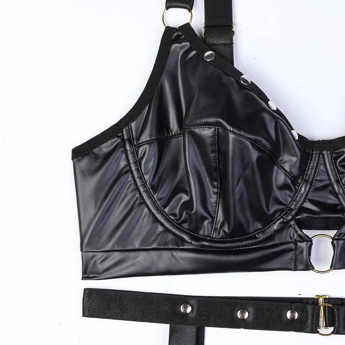 Sada spodního prádla s nastavitelnými ramínky