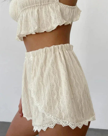 Krátké prolamované pyžamo s krajkou