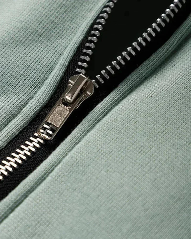 Pohodlná tepláková souprava se zapínáním na zip