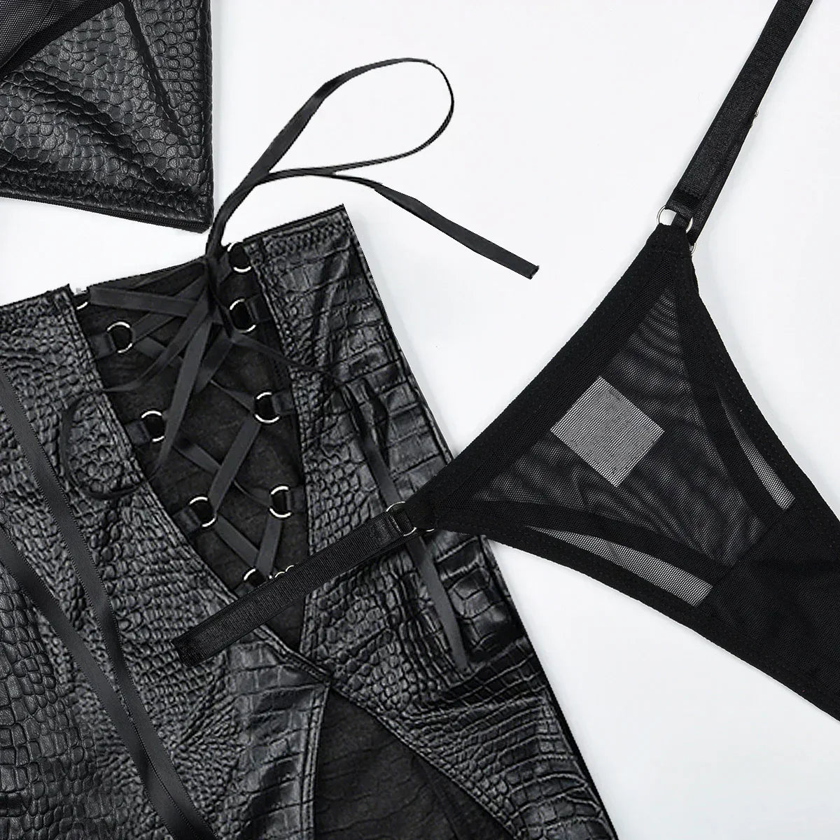 Sada spodního prádla s ozdobnou sukní