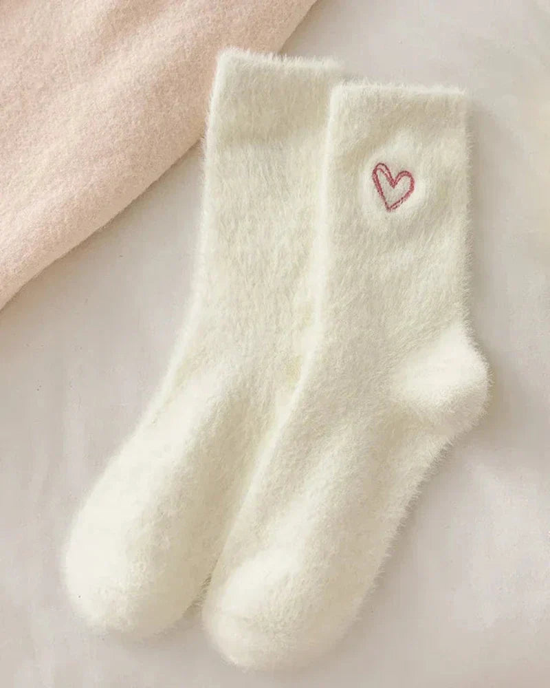 Dlouhé nadýchané ponožky se srdíčkem