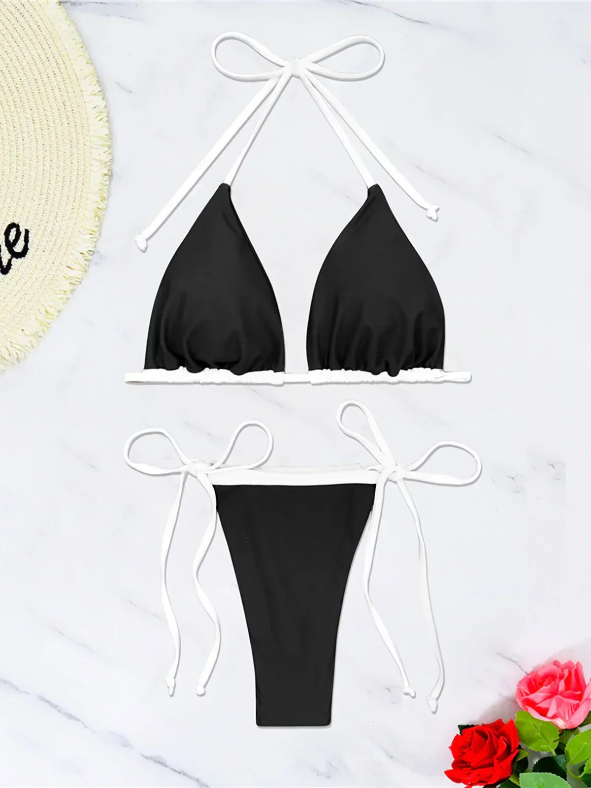 Dvoudílné plavky s trojúhelníkovými košíčky