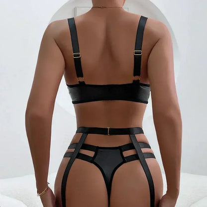 Sada spodního prádla s nastavitelnými ramínky