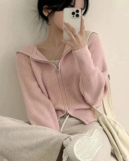 Měkká, žebrovaná mikina s kapucí a zapínáním na zip