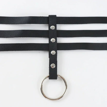 Postroj na choker s centrálním kroužkem