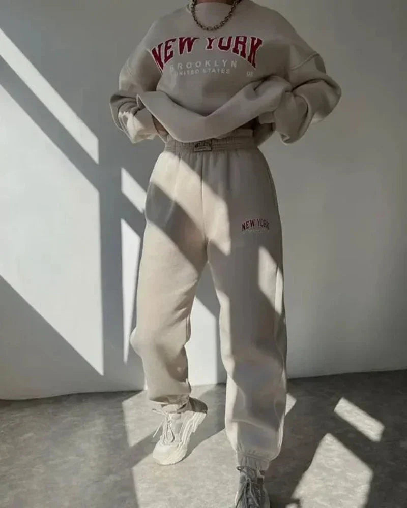 Volná oversize mikina s nápisem New York