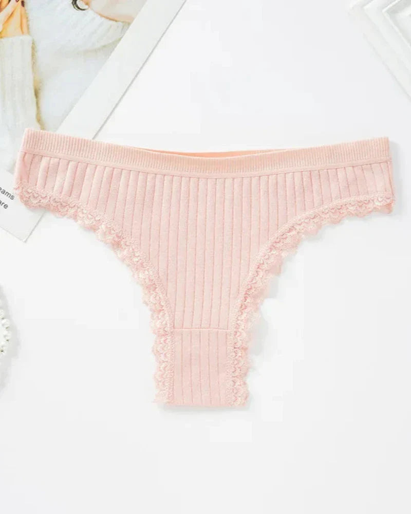 Žebrované kalhotky s ozdobnou krajkou