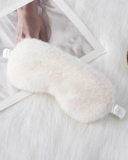 Nadýchaná spací maska