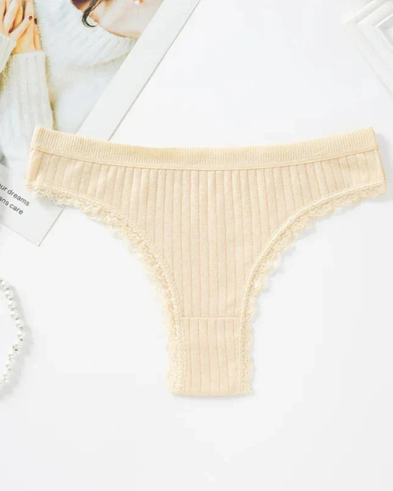 Žebrované kalhotky s ozdobnou krajkou