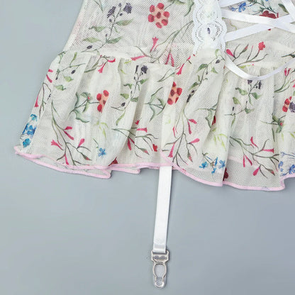 Body se zavazováním v pase