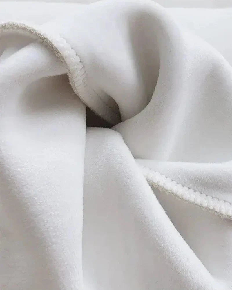 Pohodlné, zateplené tepláky s širokými nohavicemi