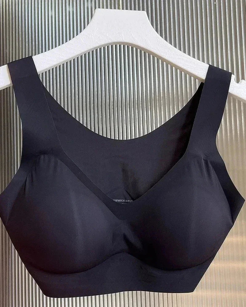 Měkká bezešvá podprsenka s širokými ramínky