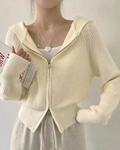 Měkká, žebrovaná mikina s kapucí a zapínáním na zip