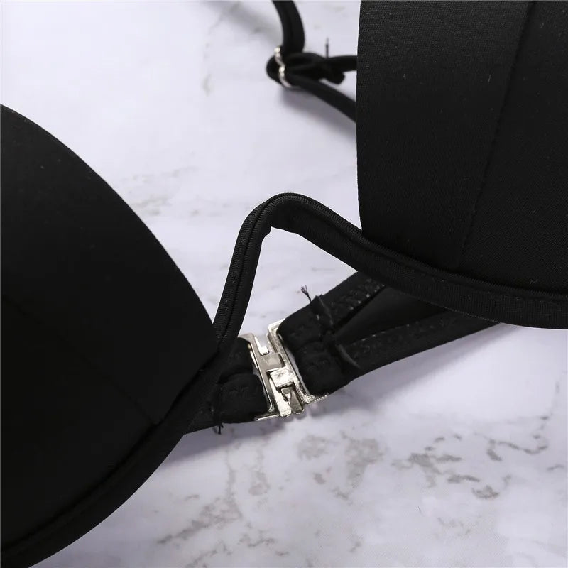 Push-up bikiny s pevnými kosticemi