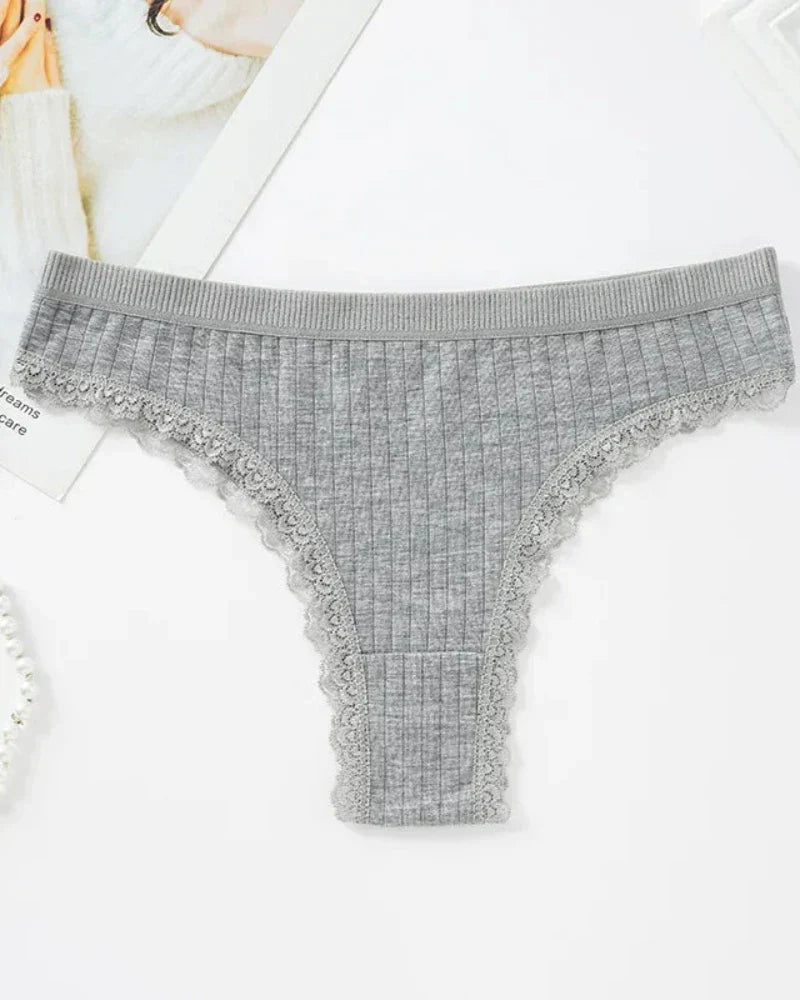 Žebrované kalhotky s ozdobnou krajkou