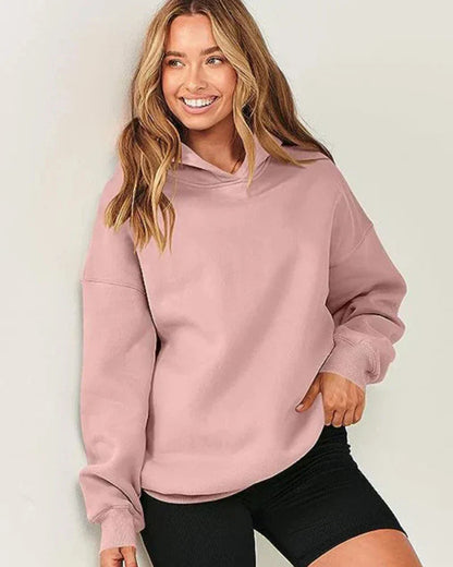 Klasická nadměrná mikina s kapucí