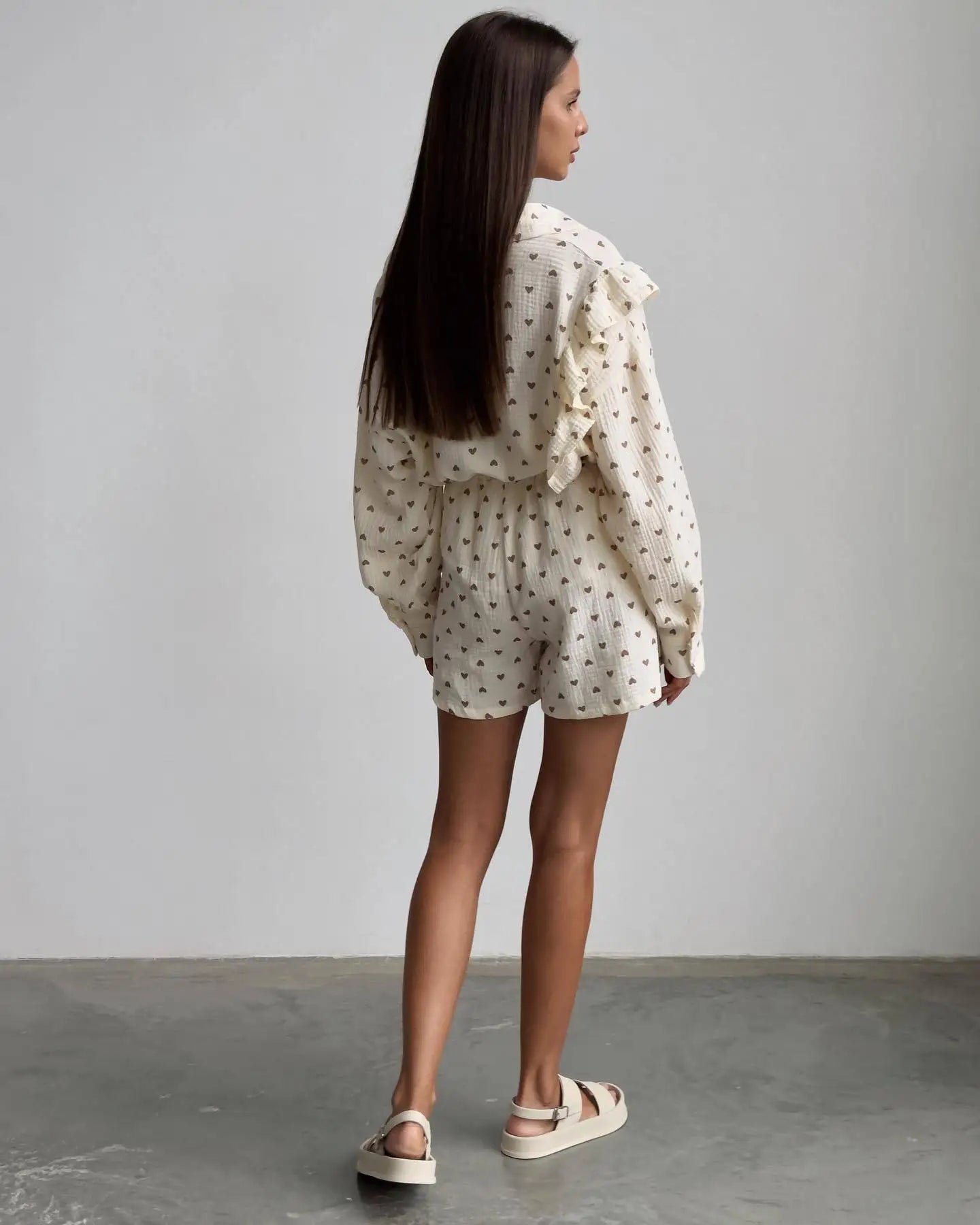 Sada krátkých mušelínových outfitů