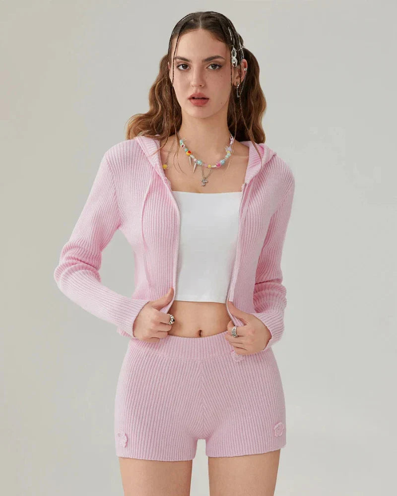 Krátká pletená domácí souprava s kapucí