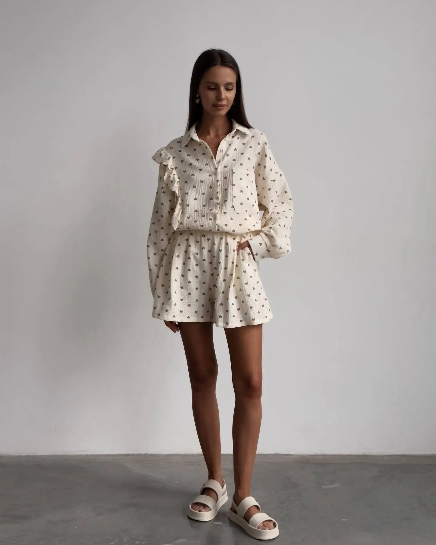 Sada krátkých mušelínových outfitů