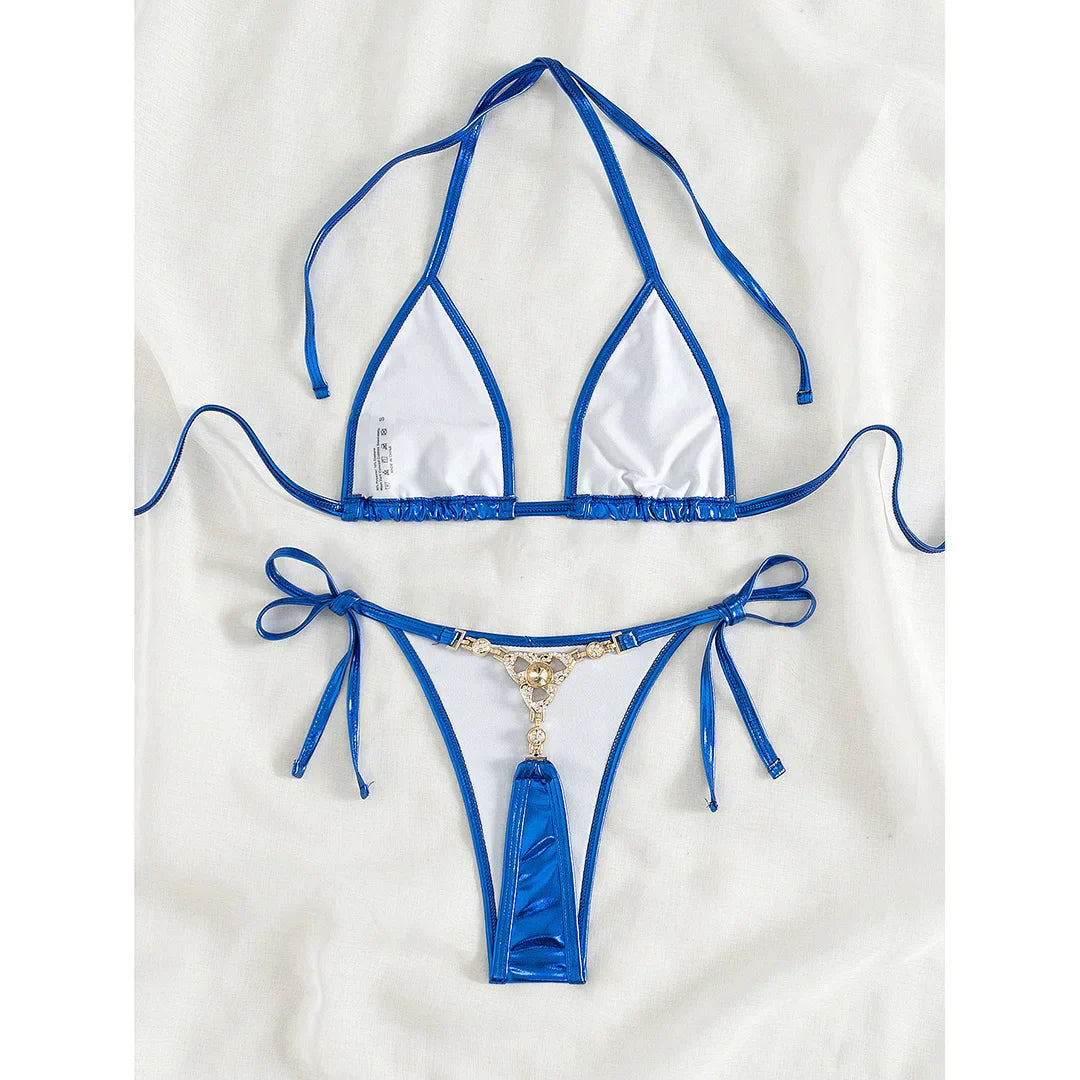 Dvoudílné plavky s nastavitelnými trojúhelníkovými košíčky