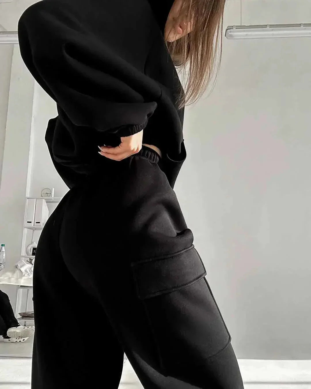 Volná tepláková souprava s kapucí