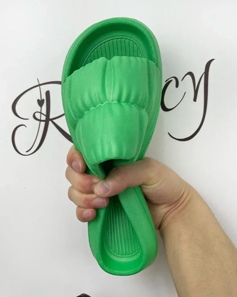 Pohodlné žabky na platformě