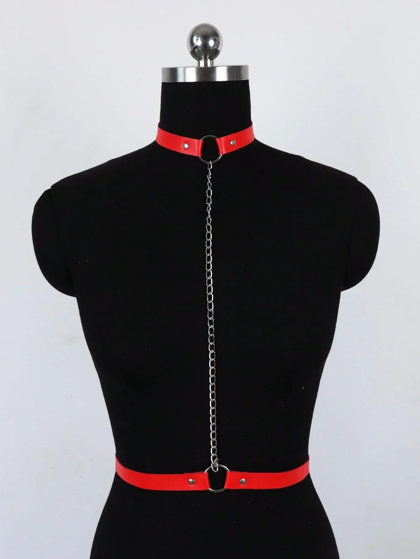 Popruh na prsa s nastavitelným chokerem