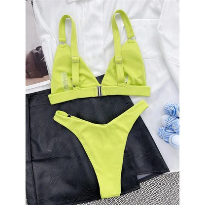 Dvoudílné plavky s trojúhelníkovými košíčky