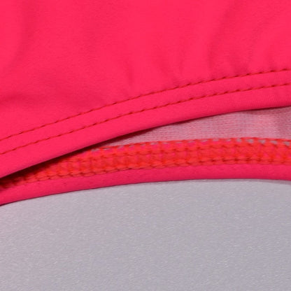 Dvoudílné plavky s ozdobným páskem