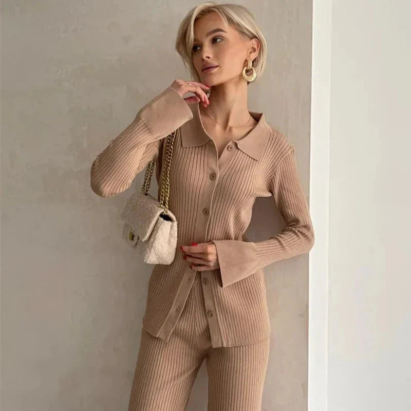 Pletená sada domácího oblečení s dlouhými nohavicemi