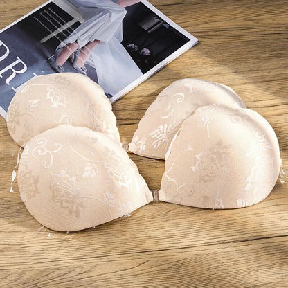 Krajková samonosná podprsenka