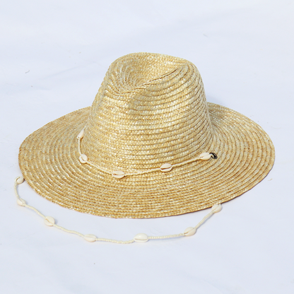 Pletená čepice s mušlemi