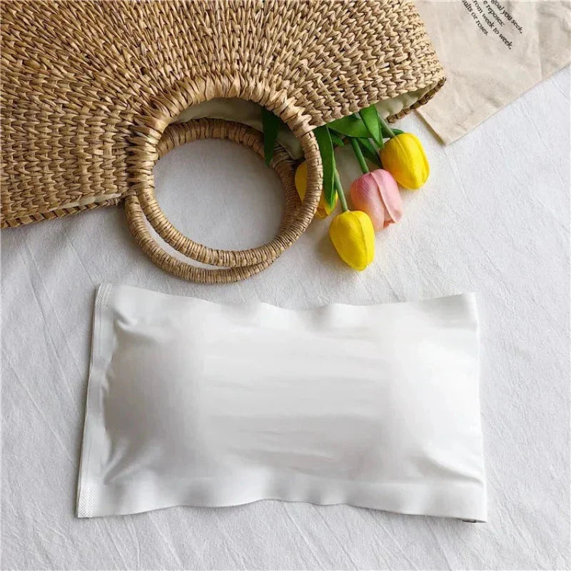 Bezešvá podprsenka bez ramínek