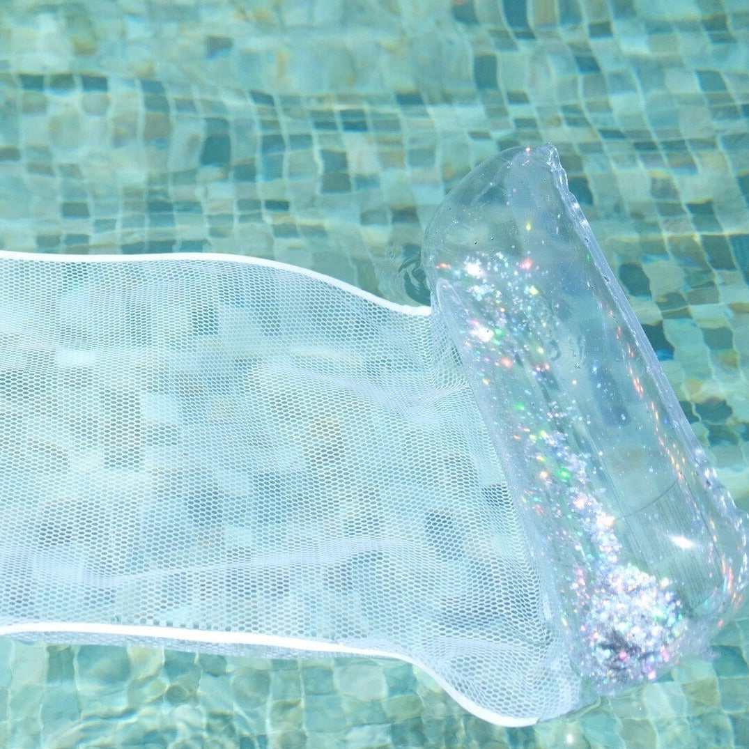 Nafukovací matrace se síťovinou