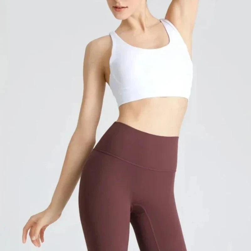 Sportovní podprsenka s ozdobnými ramínky