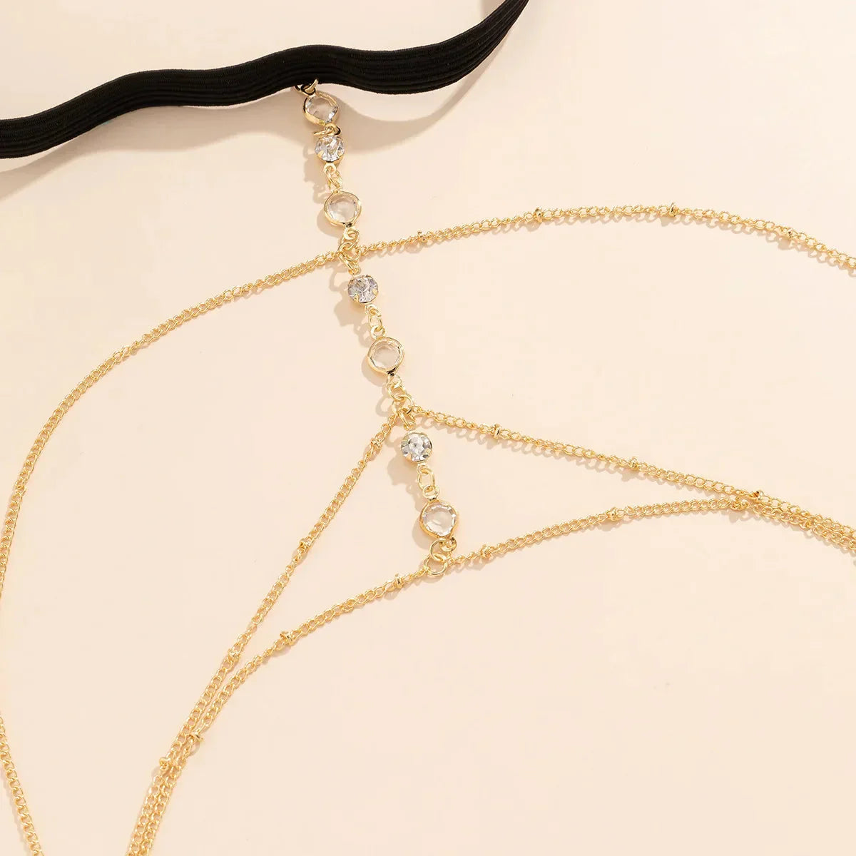 Stehenní šperky s ozdobnými krystaly