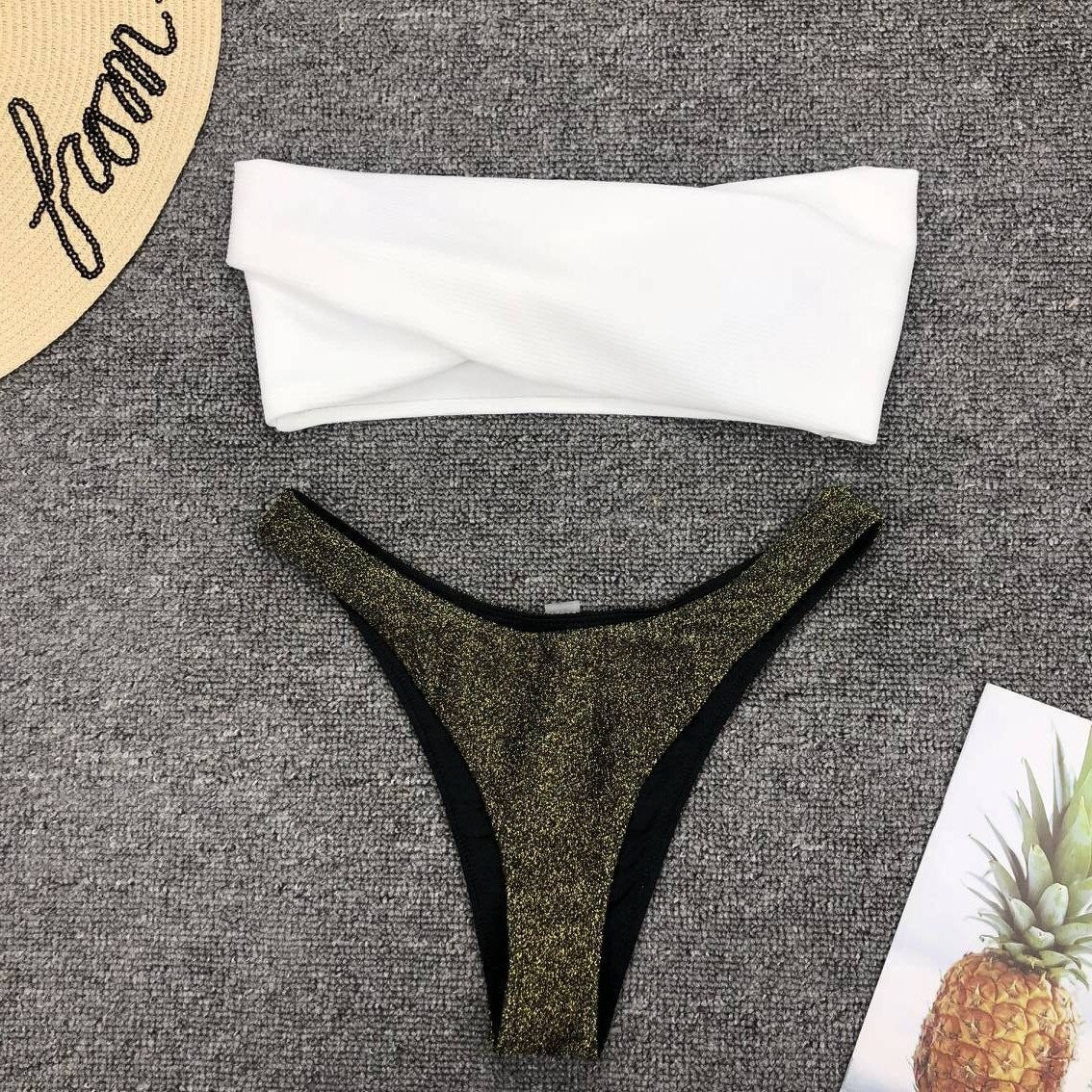 Lesklé dvoudílné bikiny bandeau