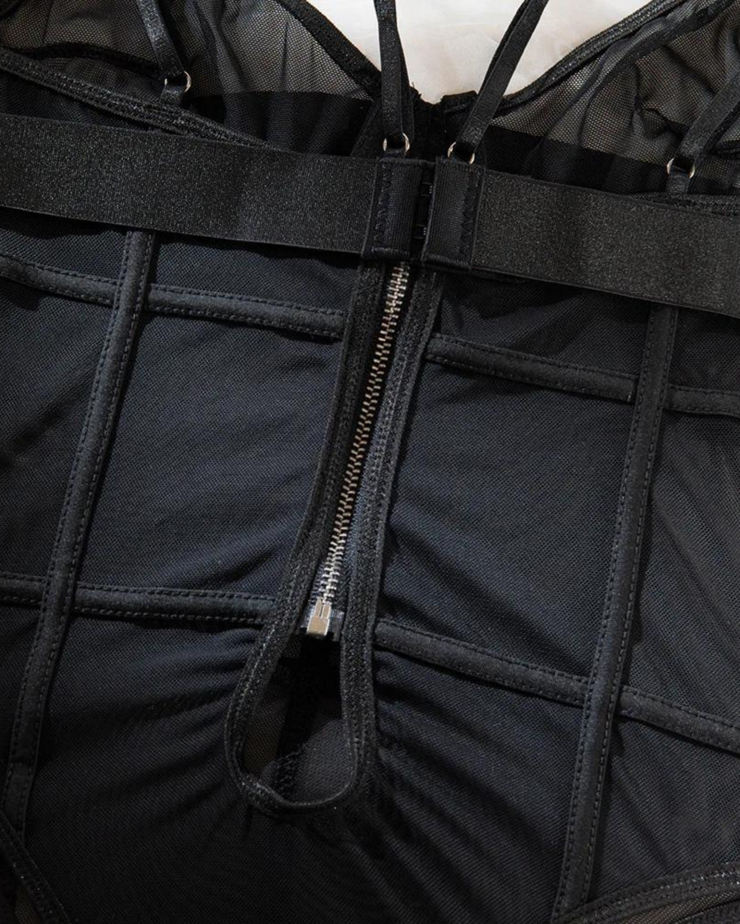 Průsvitné body s ramínky