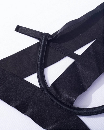 Body s nastavitelnými ramínky a výřezy