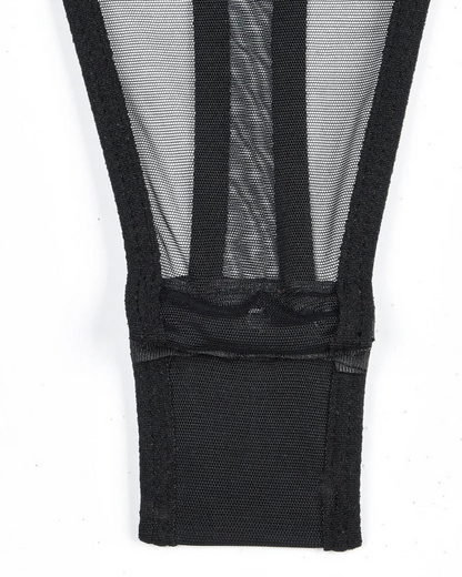 Průsvitné body s ramínky na stehnech