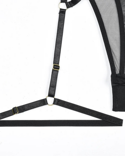 Průsvitné body s ramínky na stehnech